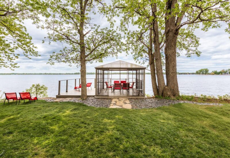 2211 Ch. du Bord-du-Lac Montréal (L&rsquo;Île-Bizard/Sainte-Geneviève) (Montréal)