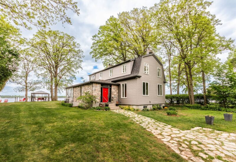 2211 Ch. du Bord-du-Lac Montréal (L&rsquo;Île-Bizard/Sainte-Geneviève) (Montréal)