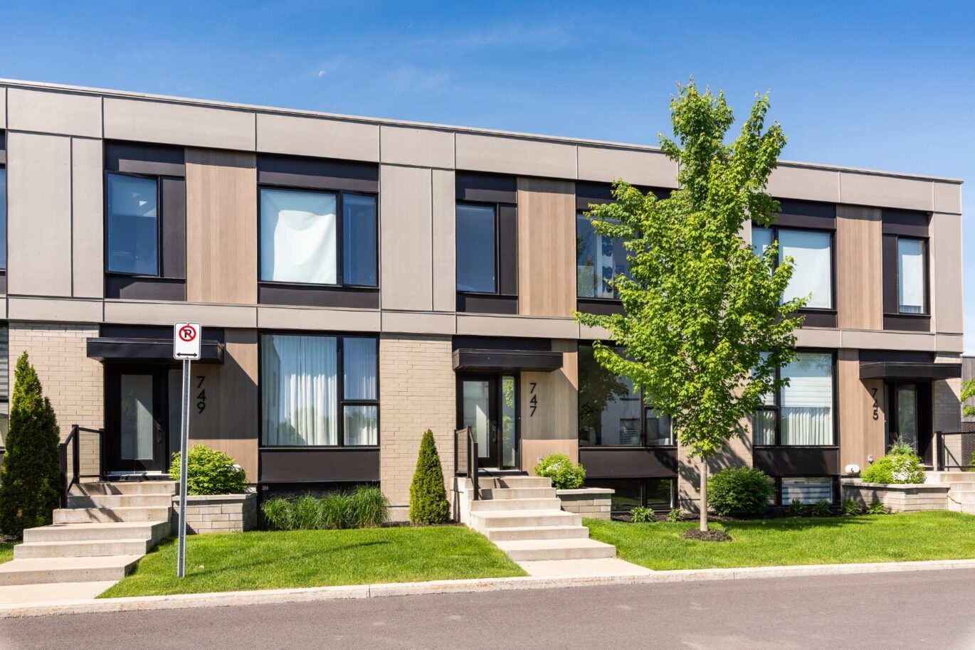 747 Rue Isola-Comtois  Sainte-Julie (Montérégie)