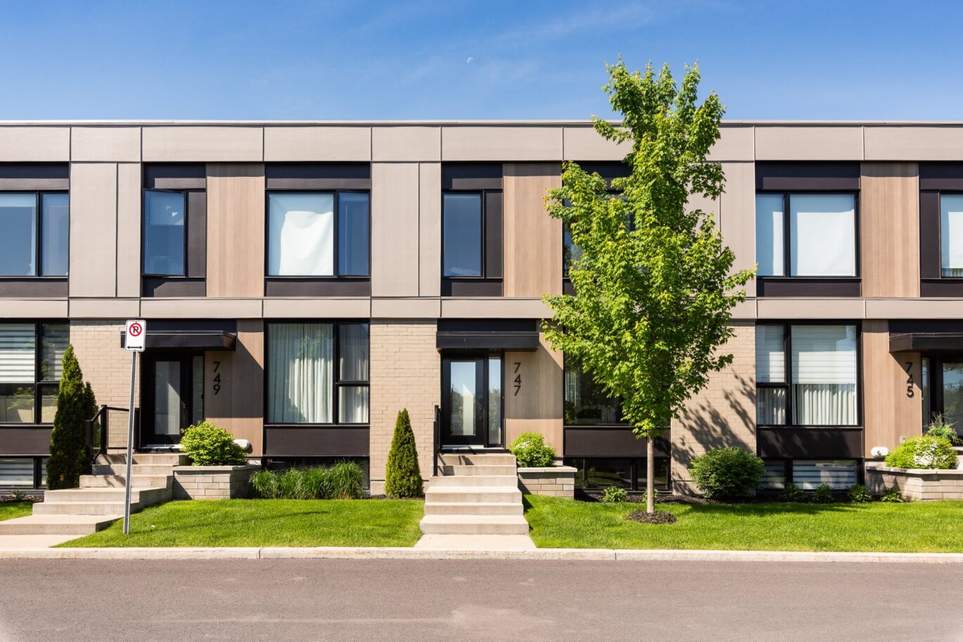 747 Rue Isola-Comtois  Sainte-Julie (Montérégie)