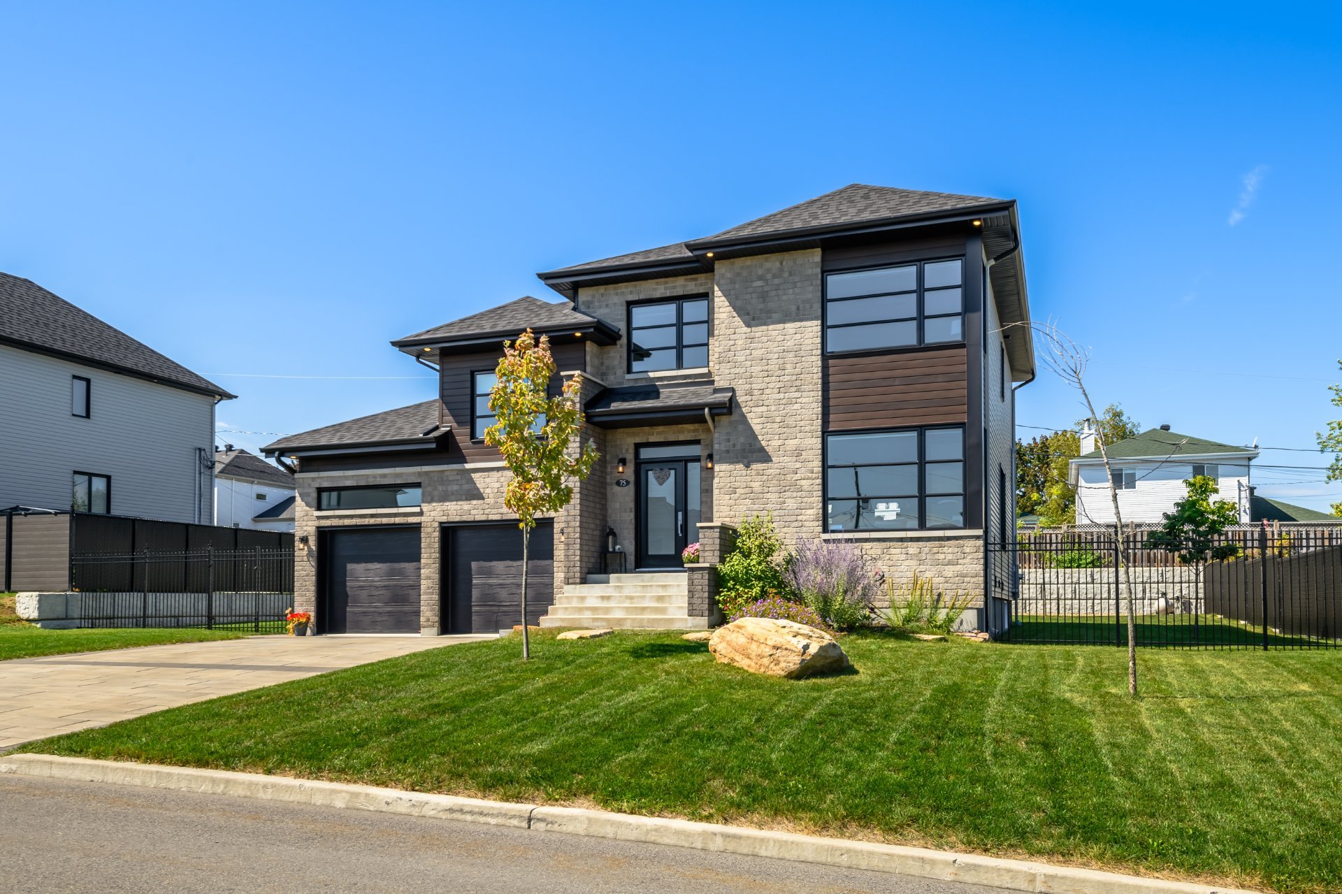 75 Rue Michel-McNabb Notre-Dame-de-l'Île-Perrot (Montérégie) — photo 1