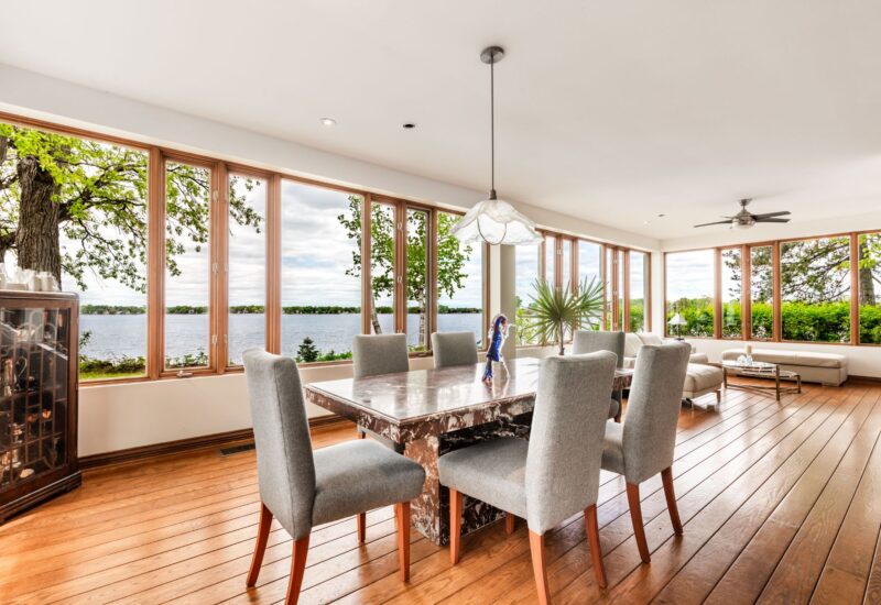 2211 Ch. du Bord-du-Lac Montréal (L’Île-Bizard/Sainte-Geneviève) (Montréal)