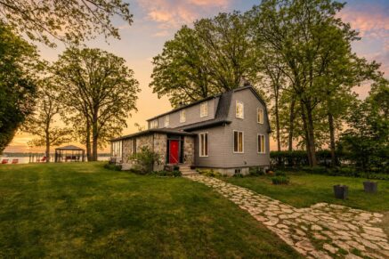 2211 Ch. du Bord-du-Lac Montréal (L’Île-Bizard/Sainte-Geneviève) (Montréal)