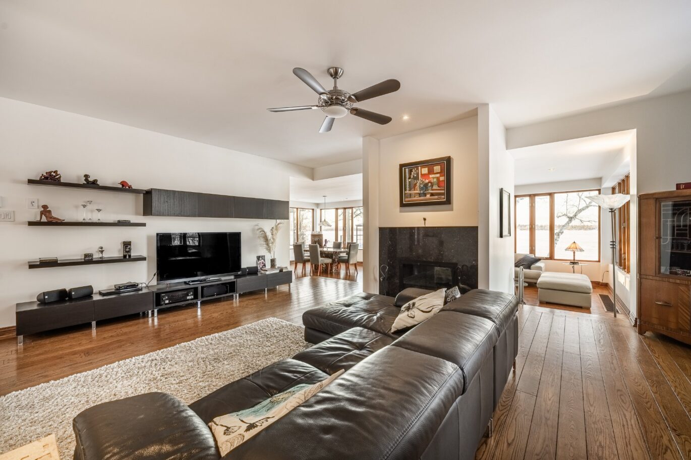 2211 Ch. du Bord-du-Lac Montréal (L’Île-Bizard/Sainte-Geneviève) (Montréal)
