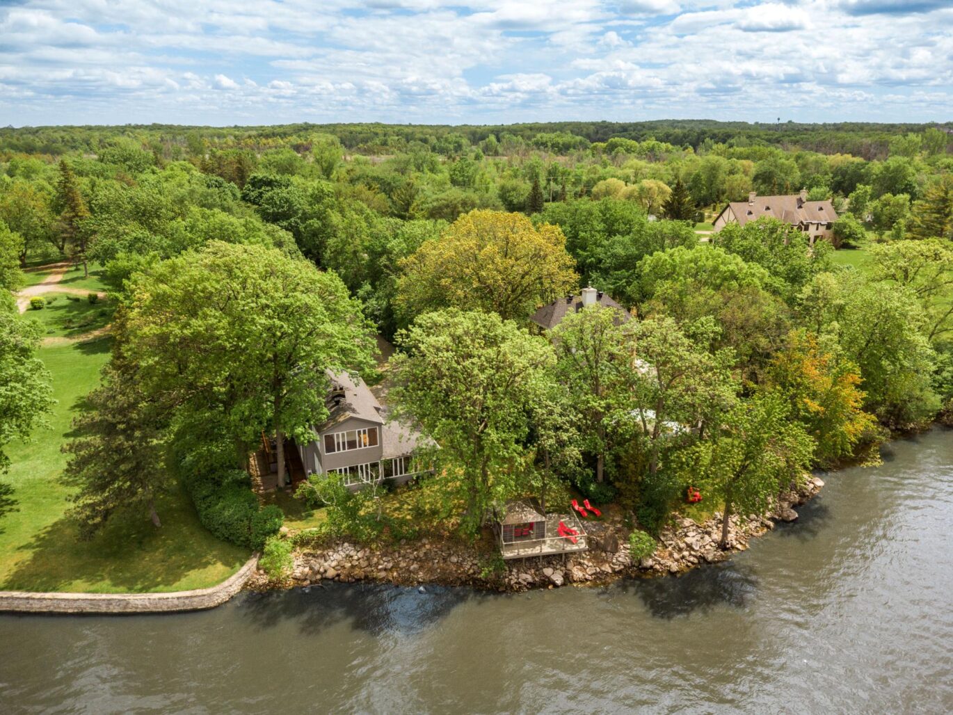 2211 Ch. du Bord-du-Lac Montréal (L’Île-Bizard/Sainte-Geneviève) (Montréal)