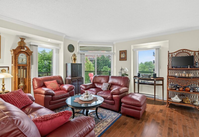 3875 Boul. de Chenonceau #308  Laval (Chomedey) (Laval)