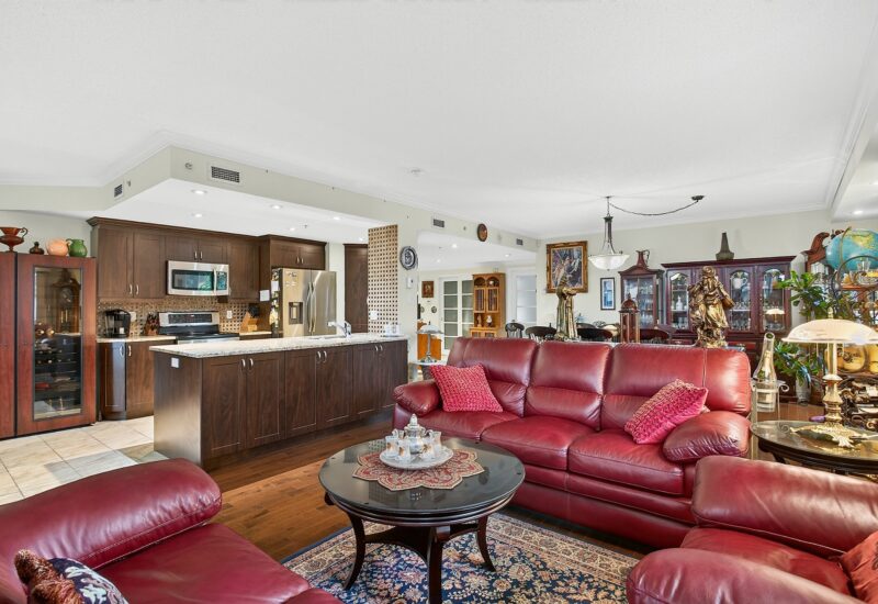3875 Boul. de Chenonceau #308  Laval (Chomedey) (Laval)