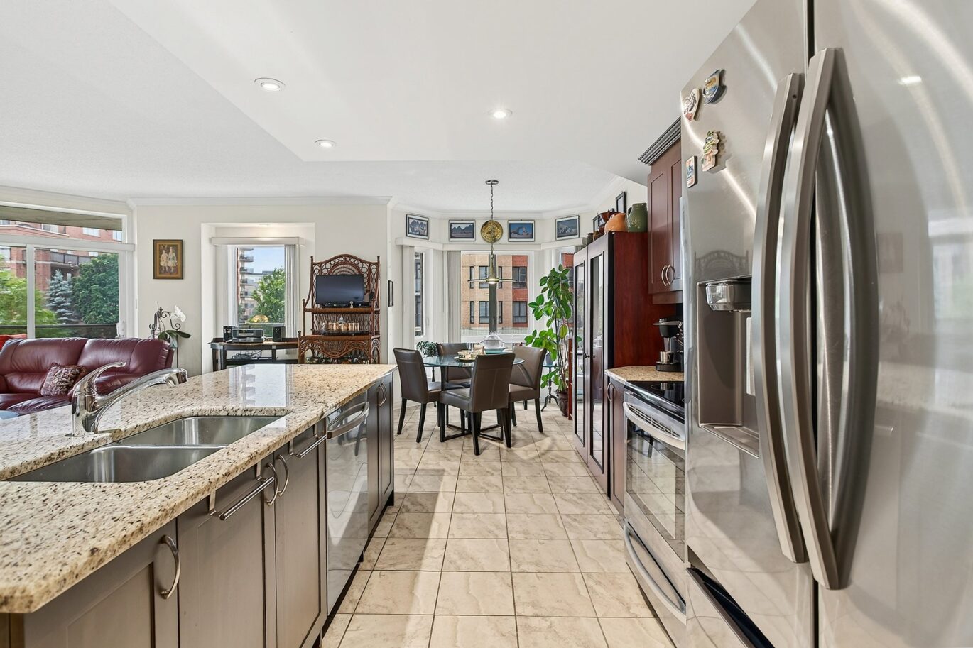 3875 Boul. de Chenonceau #308  Laval (Chomedey) (Laval)