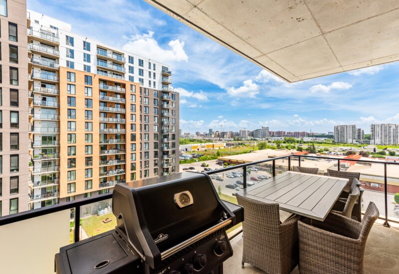 3480 Boul. St-Elzear O. #708  Laval (Chomedey) (Laval)