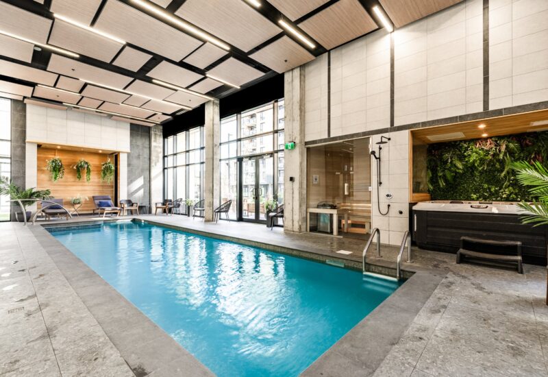 3480 Boul. St-Elzear O. #708  Laval (Chomedey) (Laval)