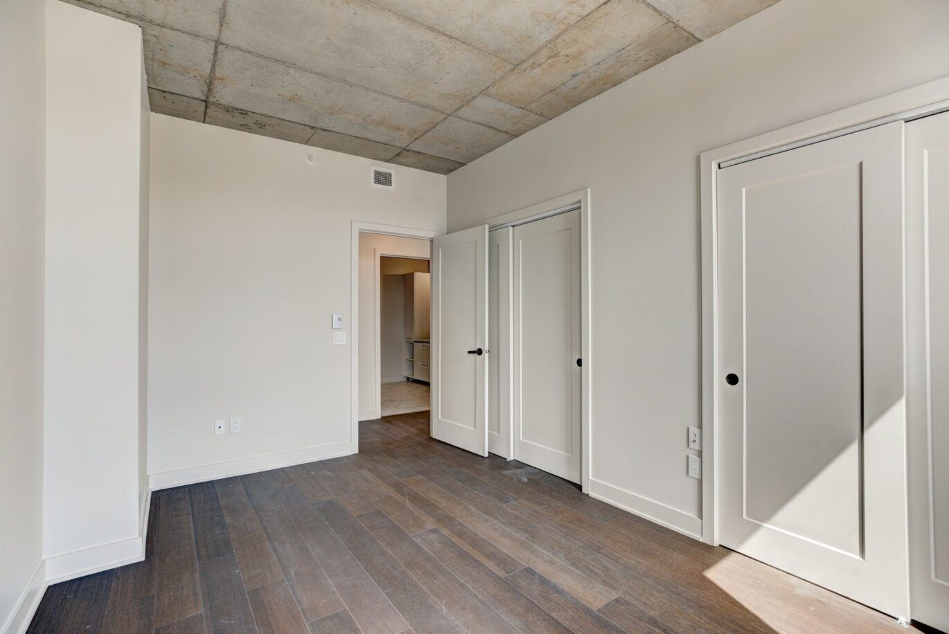 3480 Boul. St-Elzear O. #708  Laval (Chomedey) (Laval)