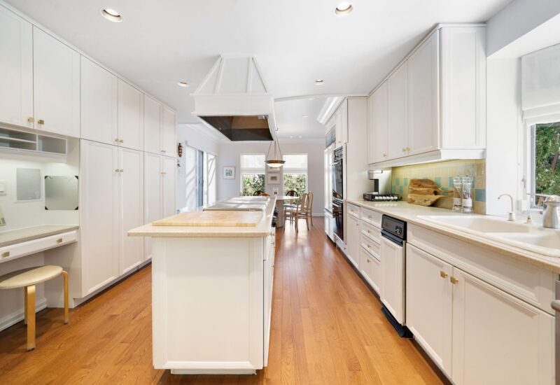 181 Crois. Eton Hampstead (Montréal)