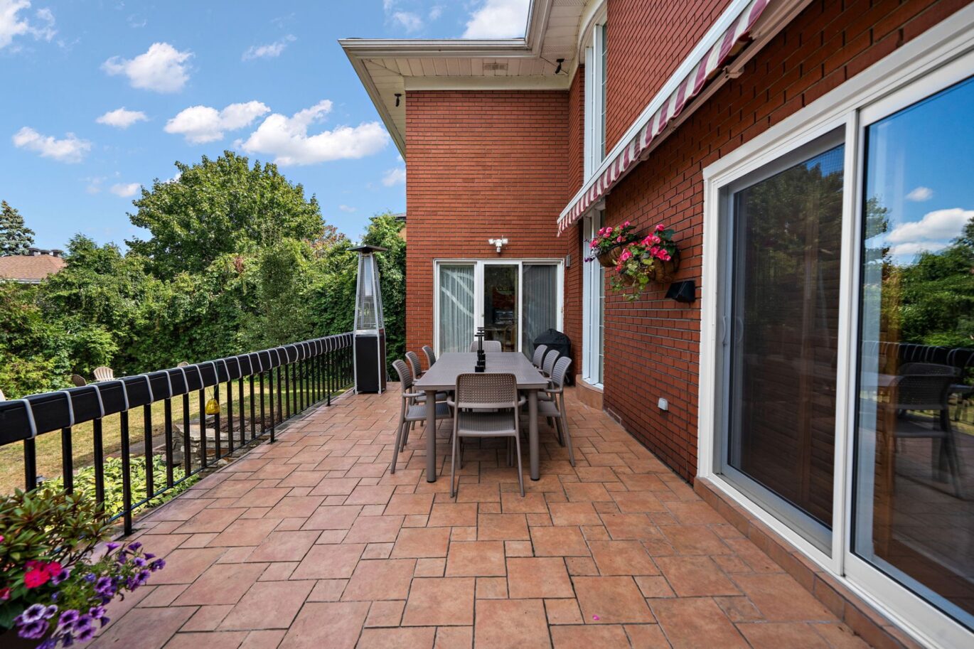 181 Crois. Eton Hampstead (Montréal)