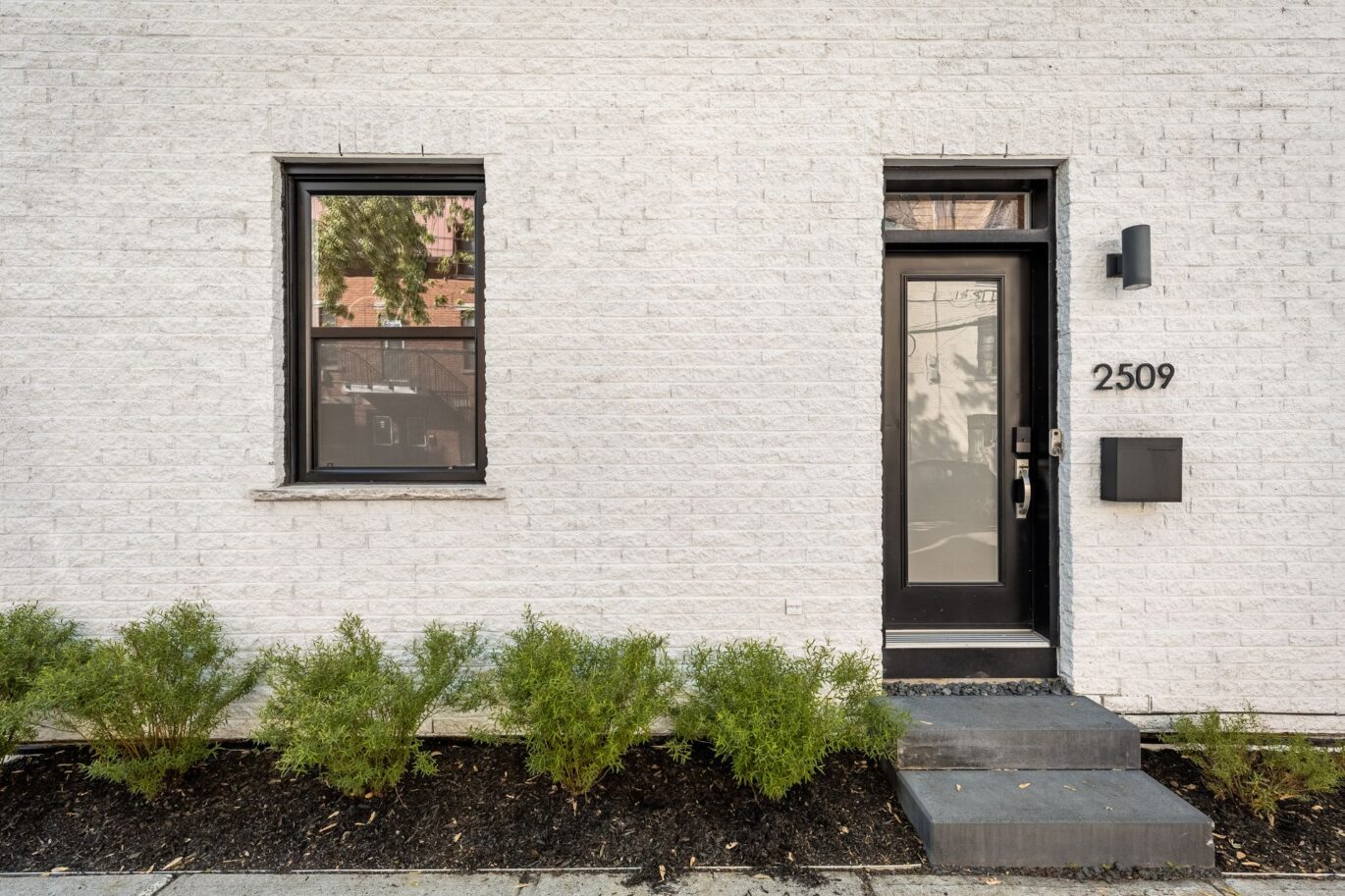 2509 Rue St-Charles  Montréal (Le Sud-Ouest) (Montréal)