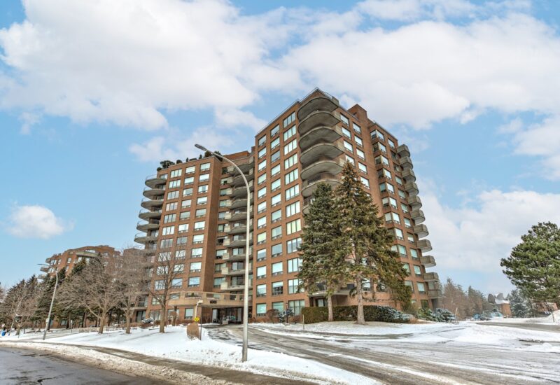 6005 Boul. Cavendish #104 Côte-Saint-Luc (Montréal)