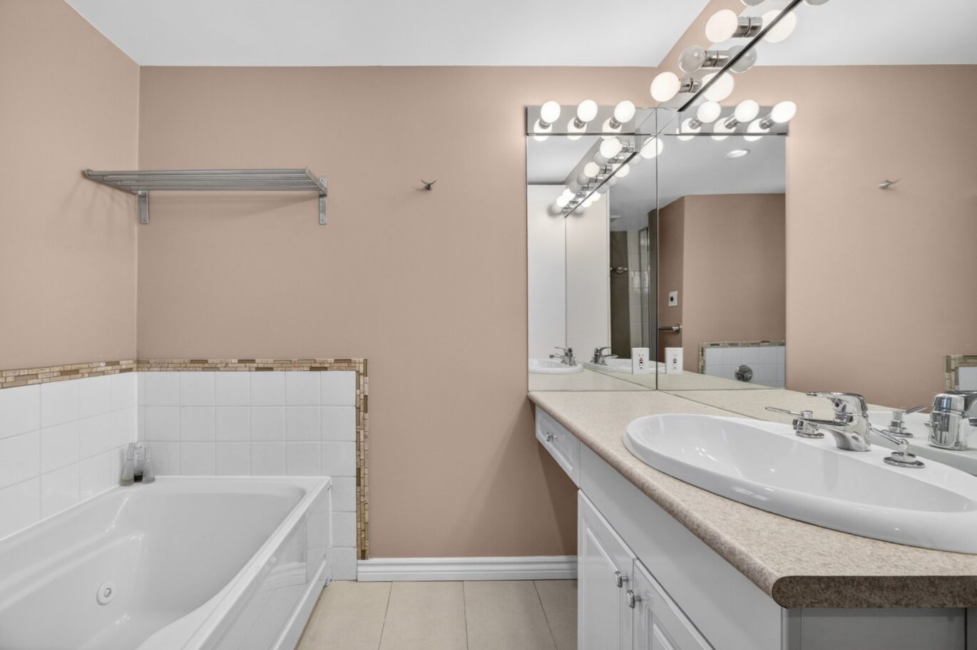 3460 Rue Simpson #206  Montréal (Ville-Marie) (Montréal)
