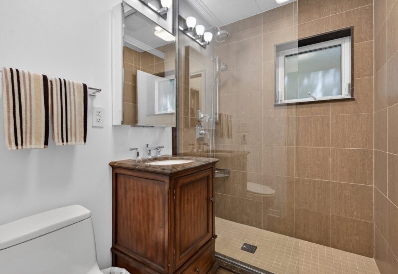 5664 Av. Edgemore Côte-Saint-Luc (Montréal)