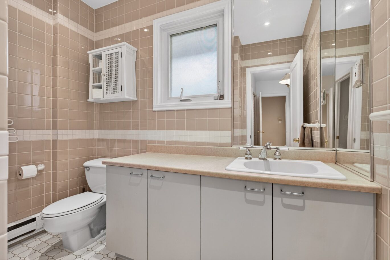 5664 Av. Edgemore Côte-Saint-Luc (Montréal)