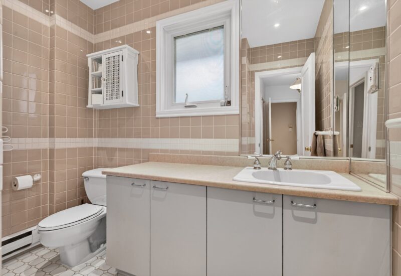 5664 Av. Edgemore Côte-Saint-Luc (Montréal)