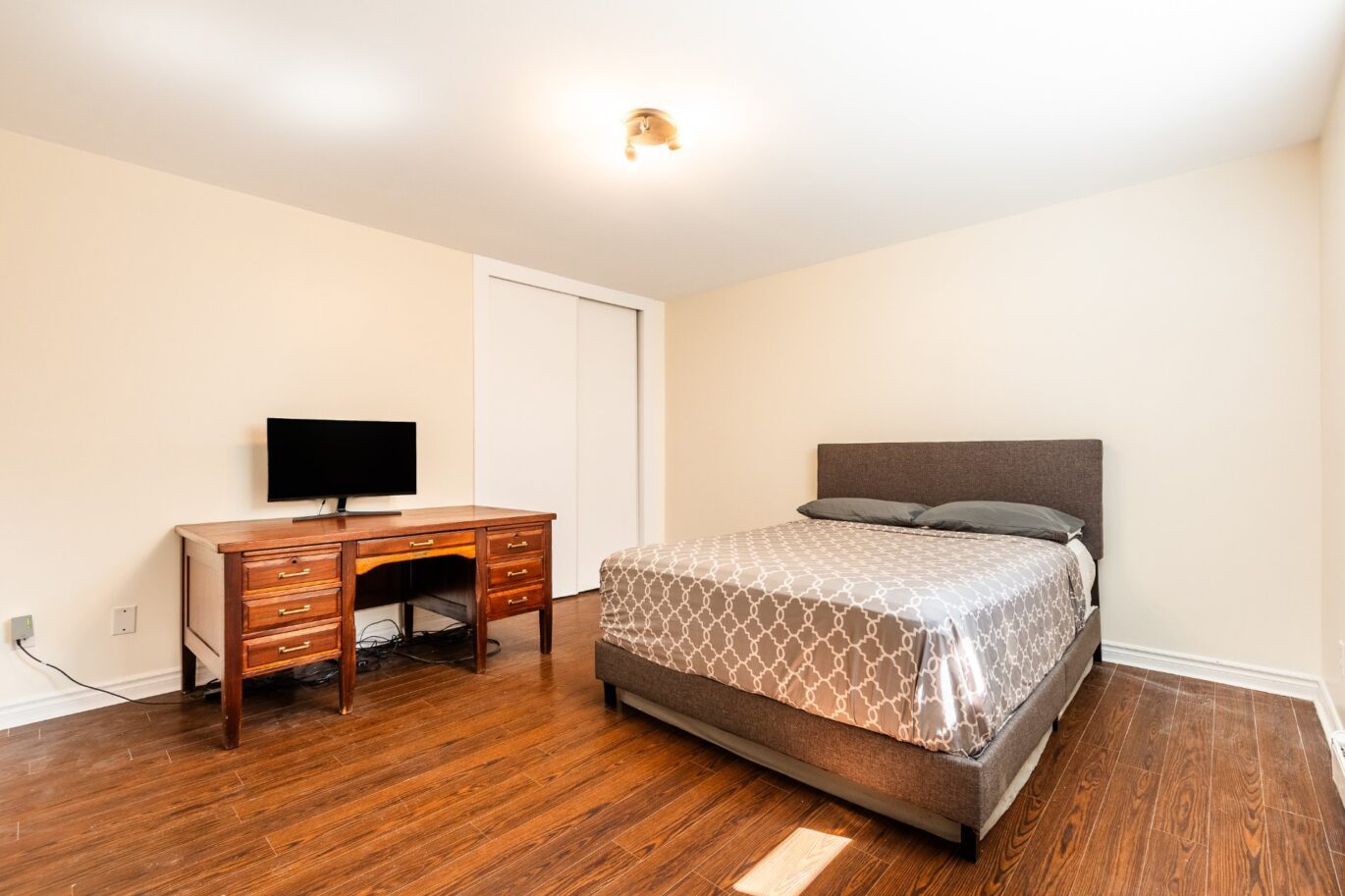 1644 Rue St-Pierre #2  Longueuil (Le Vieux-Longueuil) (Montérégie)