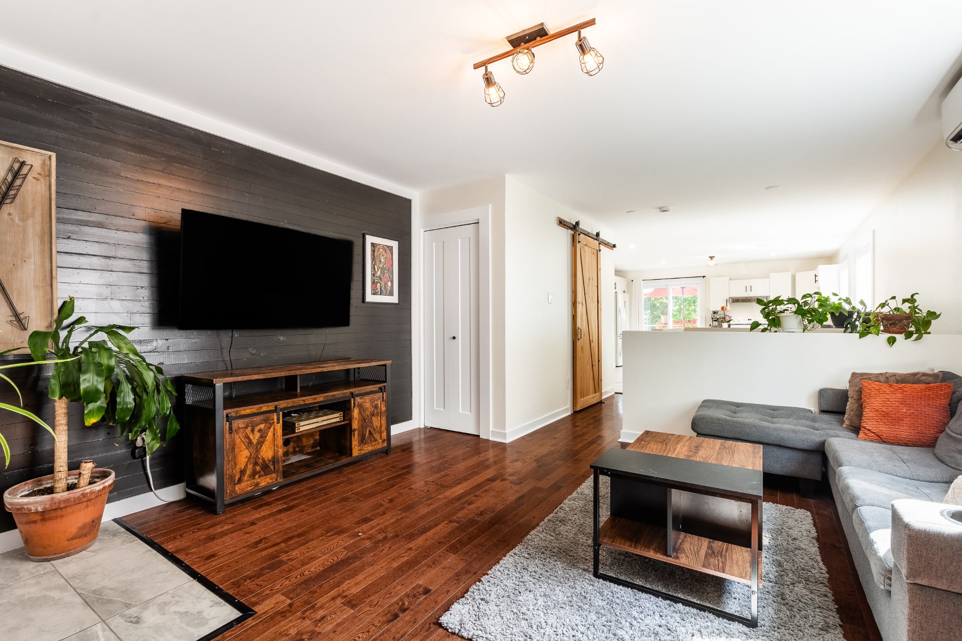 Appartement Longueuil  -  ref 28872816 (picture 1)