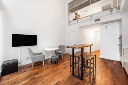221 Rue St-Jacques #104 Montréal (Ville-Marie) (Montréal)