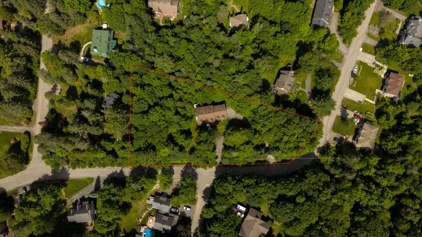 574 Ch. des Cèdres  Piedmont (Laurentides)