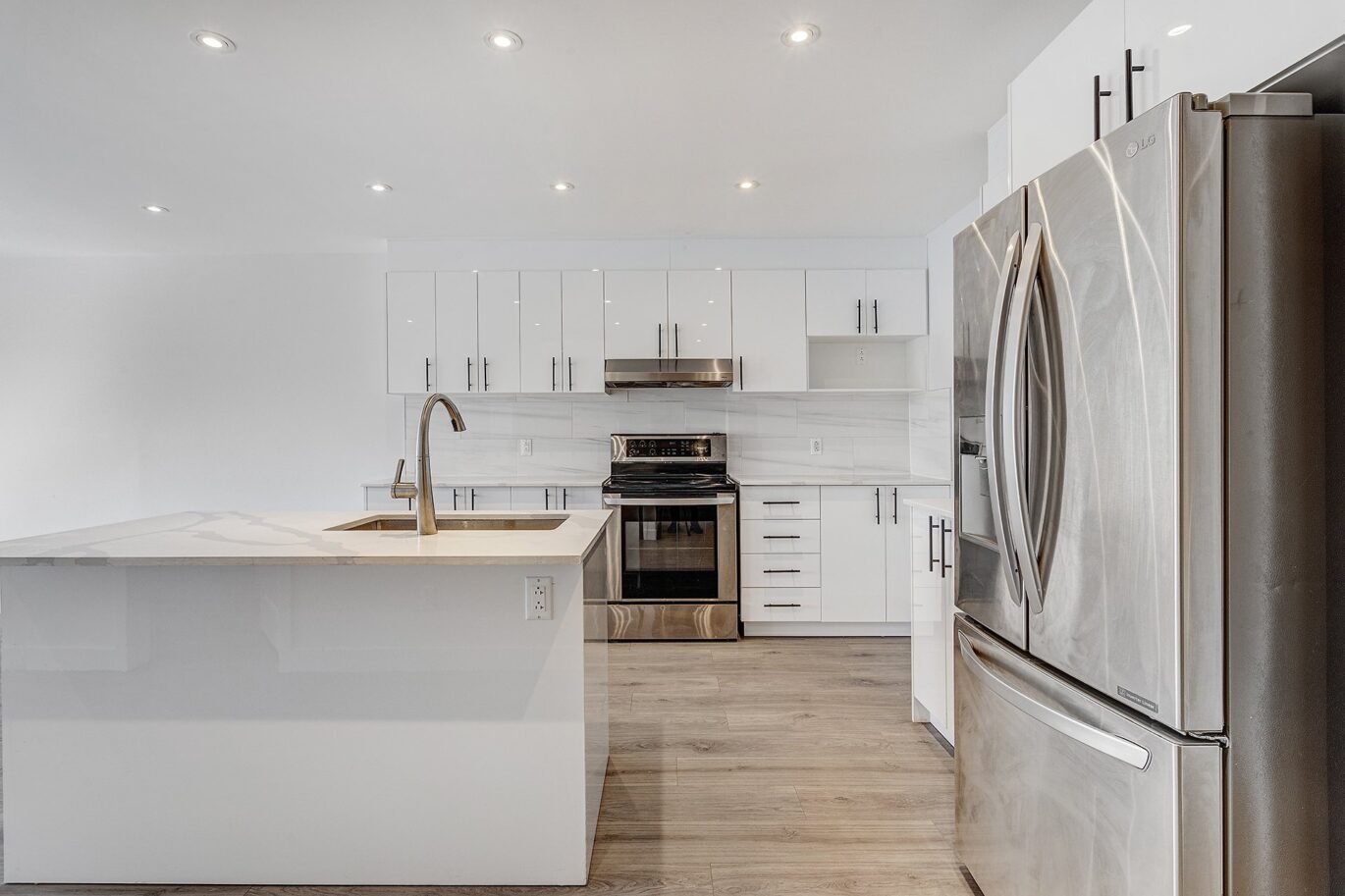 25 Av. Lowland #3  Montréal (Lachine) (Montréal)