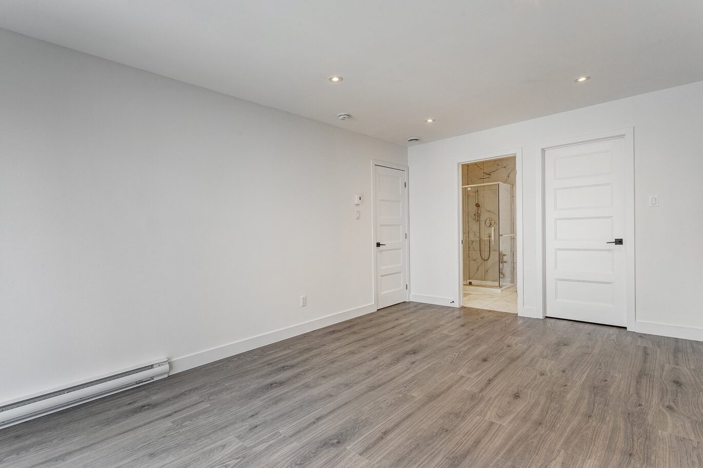 25 Av. Lowland #3  Montréal (Lachine) (Montréal)