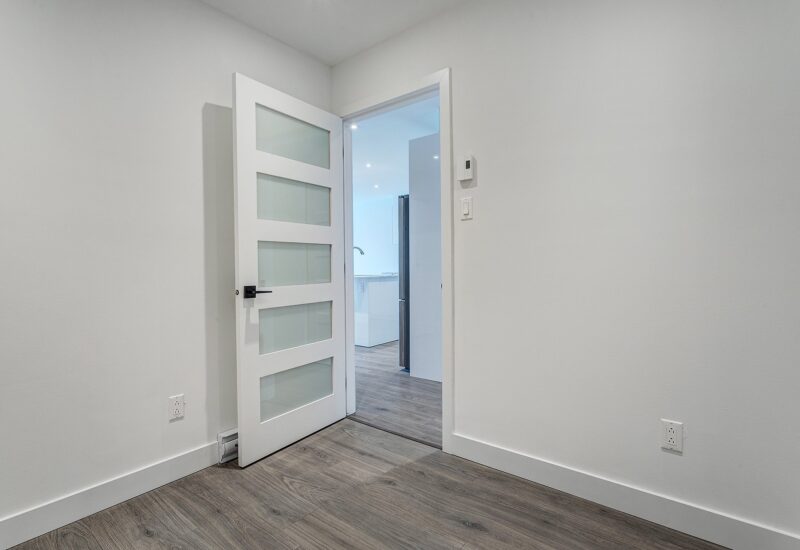 25 Av. Lowland #3  Montréal (Lachine) (Montréal)