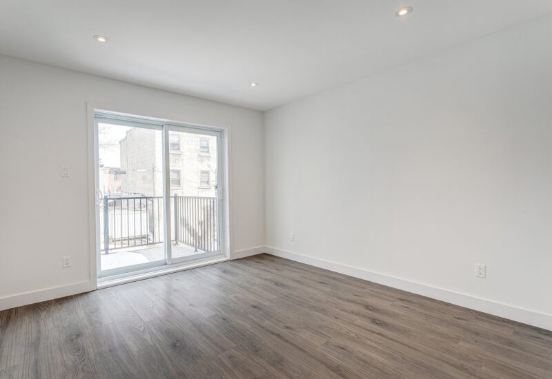 25 Av. Lowland #3  Montréal (Lachine) (Montréal)