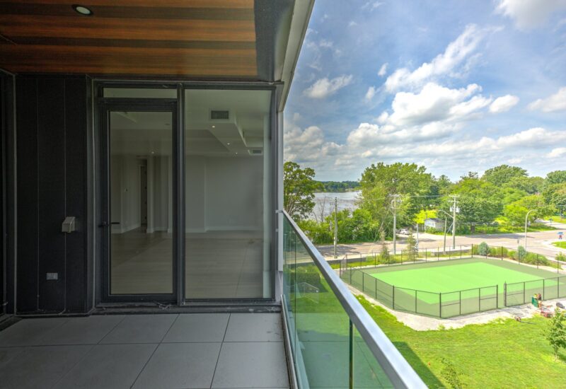 1300 Rue les Érables #406  Laval (Laval-sur-le-Lac) (Laval)