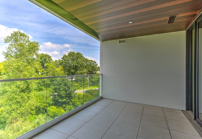1300 Rue les Érables #406  Laval (Laval-sur-le-Lac) (Laval)
