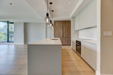 1300 Rue les Érables #406  Laval (Laval-sur-le-Lac) (Laval)