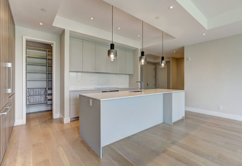 1300 Rue les Érables #406  Laval (Laval-sur-le-Lac) (Laval)