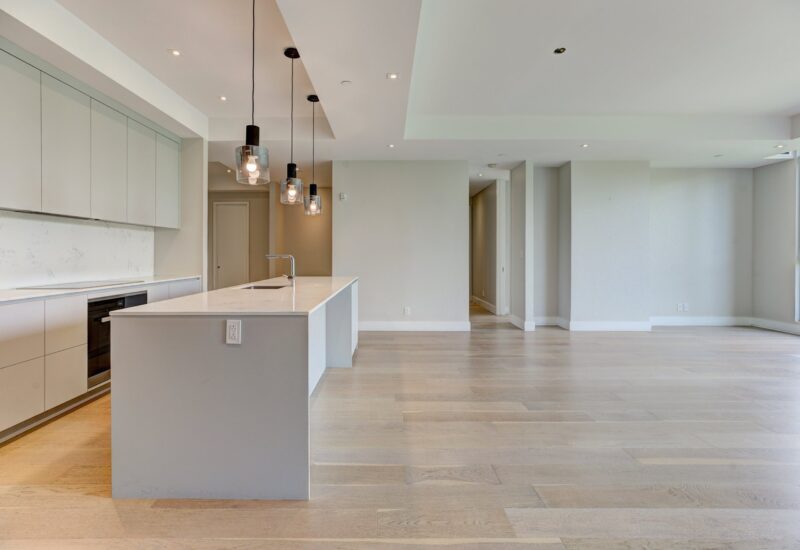 1300 Rue les Érables #406  Laval (Laval-sur-le-Lac) (Laval)