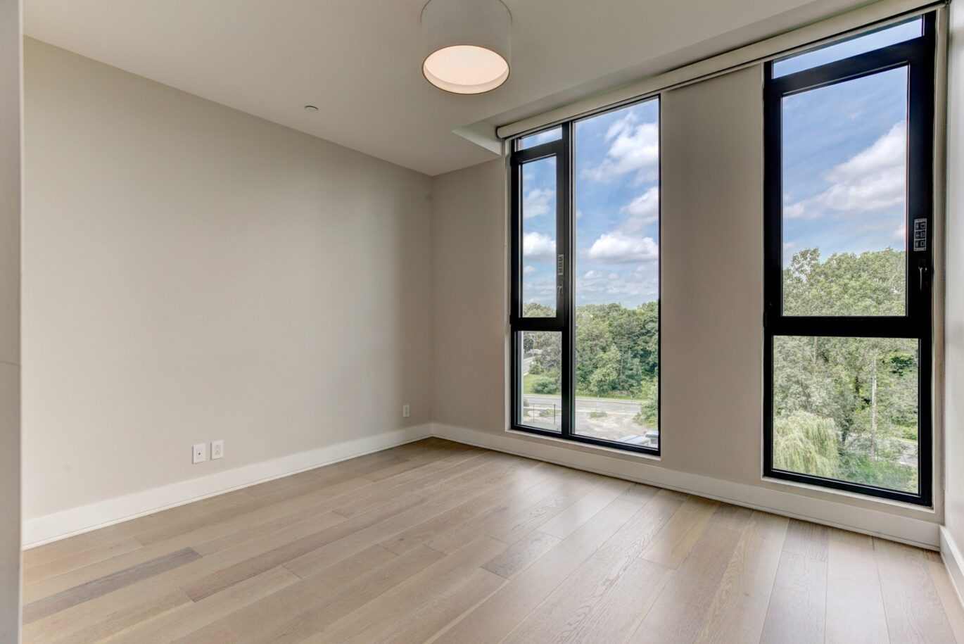 1300 Rue les Érables #406  Laval (Laval-sur-le-Lac) (Laval)