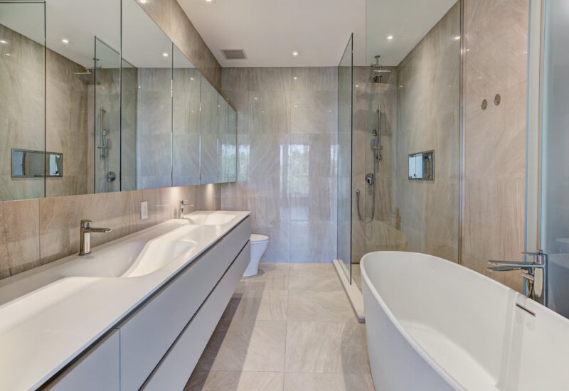 1300 Rue les Érables #406  Laval (Laval-sur-le-Lac) (Laval)