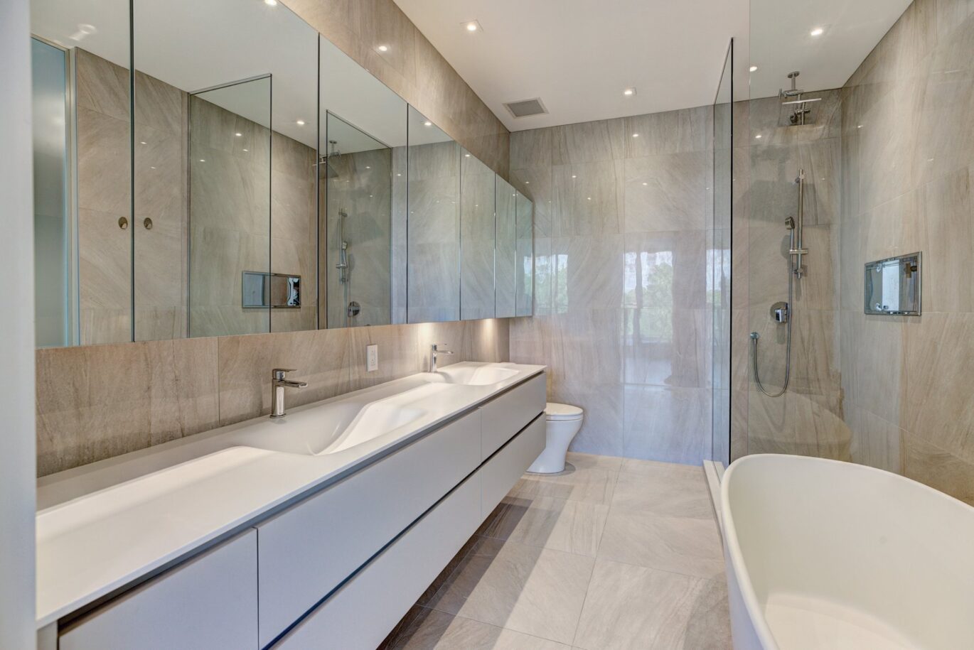 1300 Rue les Érables #406  Laval (Laval-sur-le-Lac) (Laval)