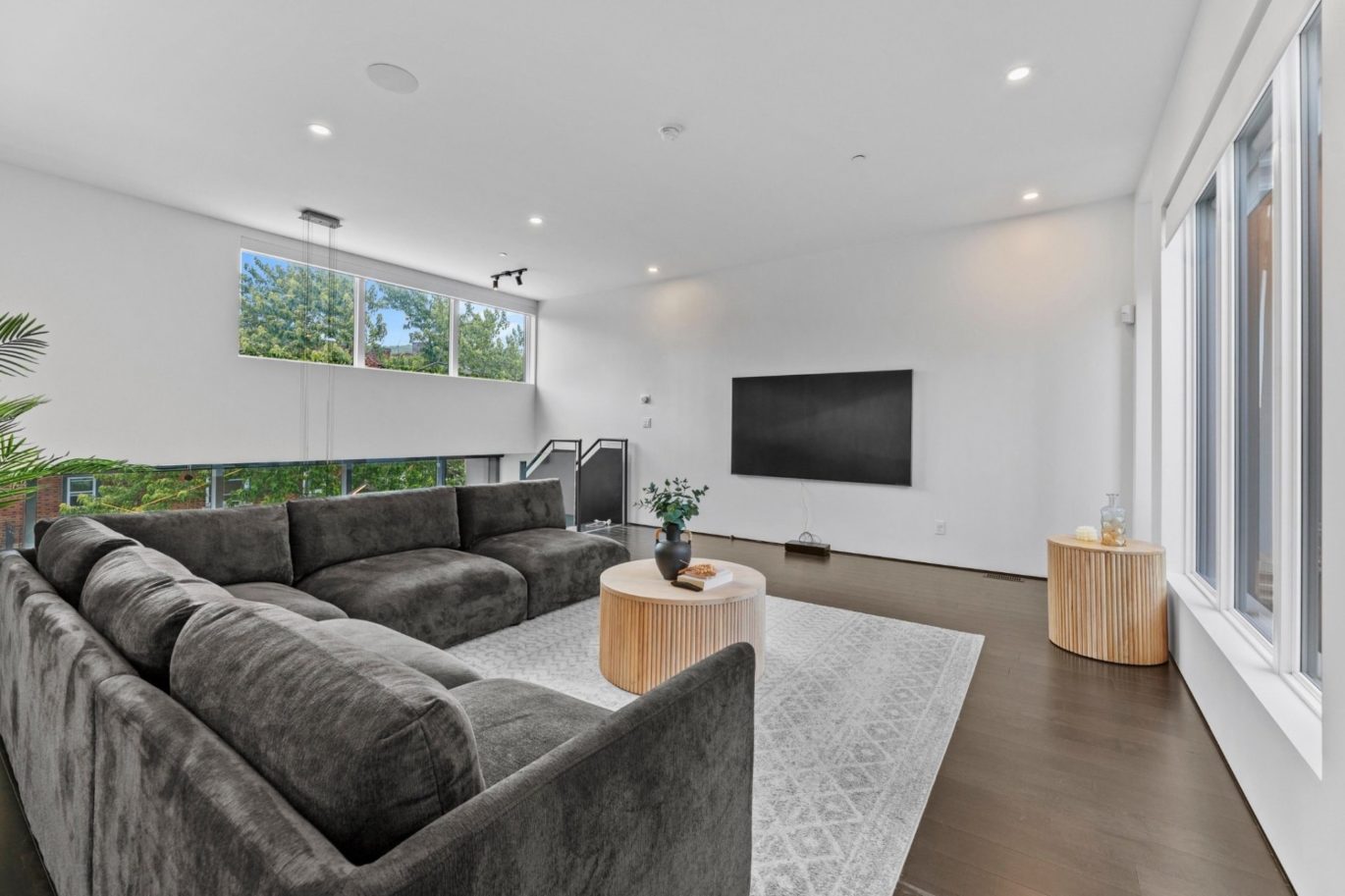 407 – 413 Av. Édouard-Charles Montréal (Outremont) (Montréal)