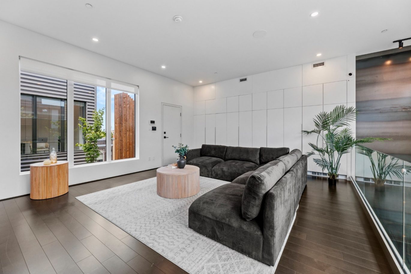 407 – 413 Av. Édouard-Charles Montréal (Outremont) (Montréal)