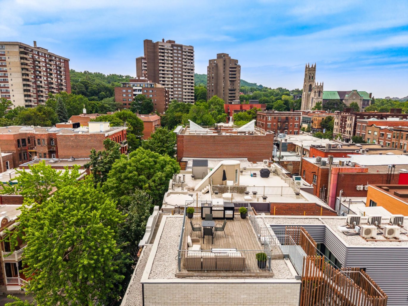 407 – 413 Av. Édouard-Charles Montréal (Outremont) (Montréal)