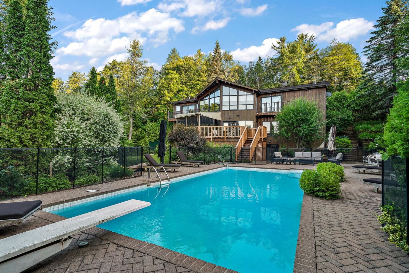 90 Ch. Beakie  Sainte-Anne-des-Lacs (Laurentides)