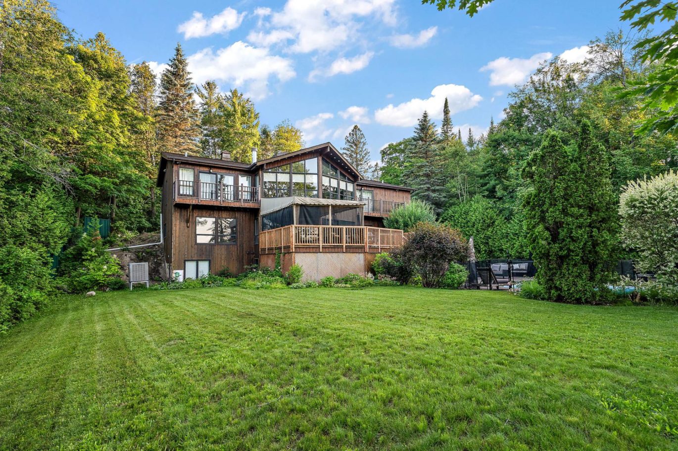 90 Ch. Beakie  Sainte-Anne-des-Lacs (Laurentides)