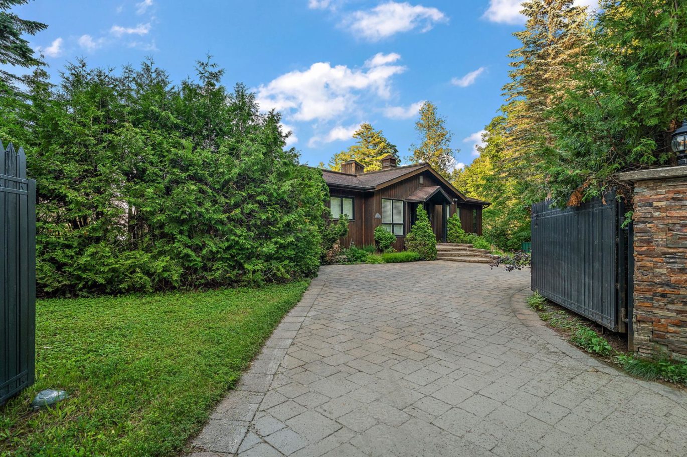 90 Ch. Beakie  Sainte-Anne-des-Lacs (Laurentides)