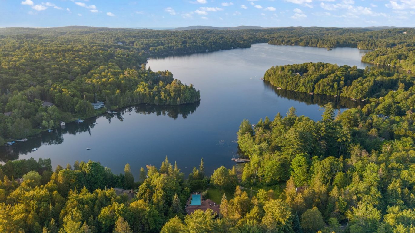 90 Ch. Beakie  Sainte-Anne-des-Lacs (Laurentides)