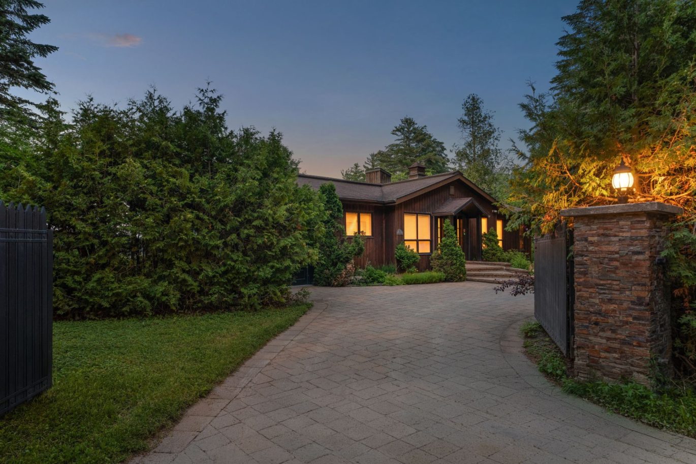 90 Ch. Beakie  Sainte-Anne-des-Lacs (Laurentides)