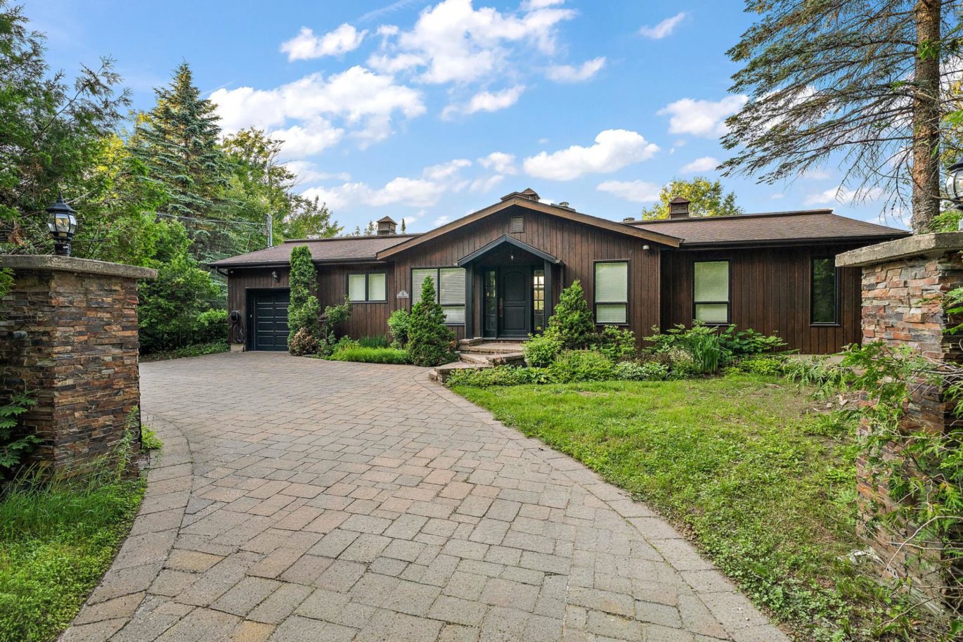 90 Ch. Beakie  Sainte-Anne-des-Lacs (Laurentides)