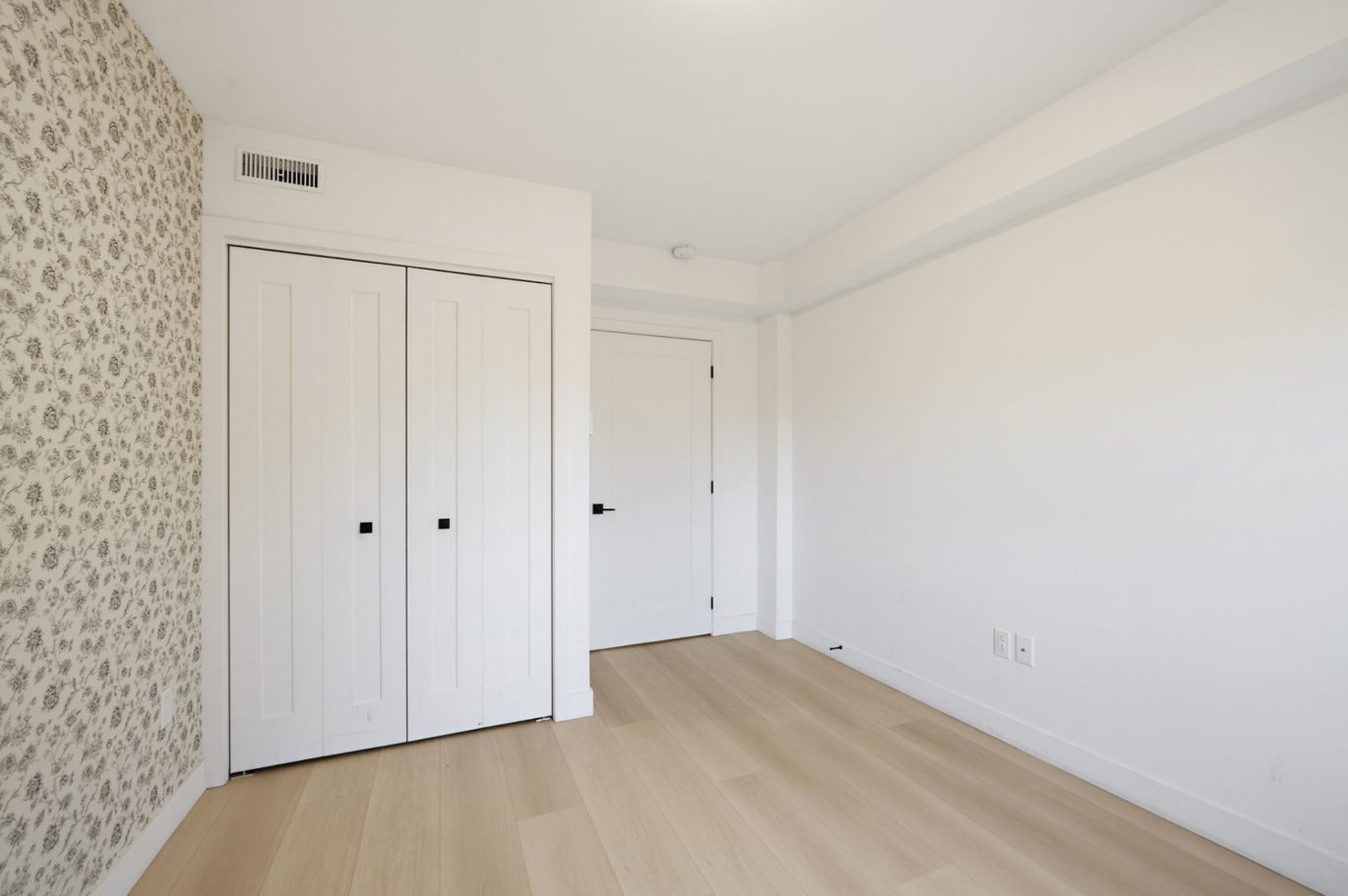 5350 Av. Victoria #201  Montréal (Côte-des-Neiges/Notre-Dame-de-Grâce) (Montréal)