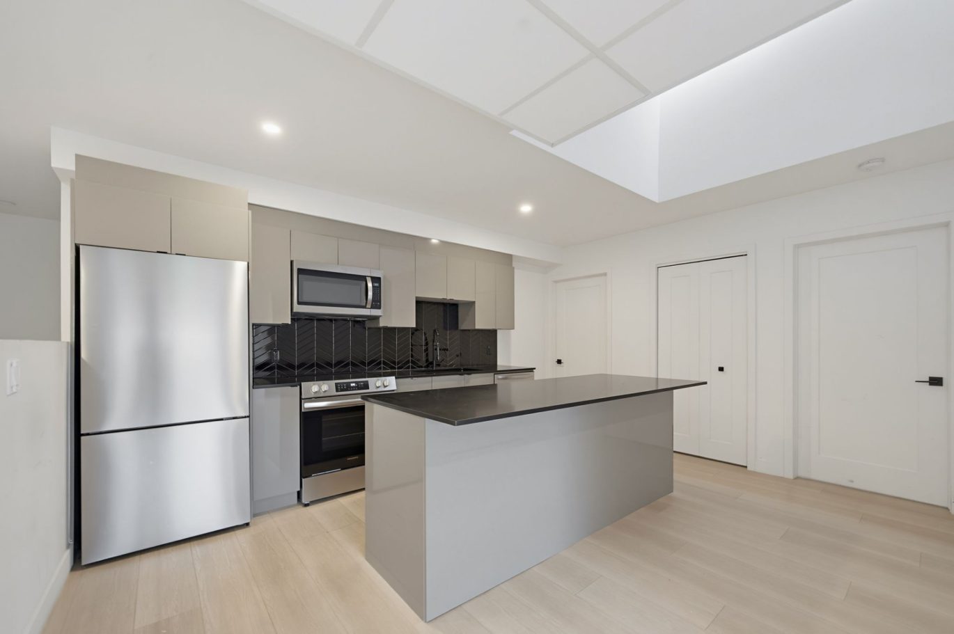5350 Av. Victoria #201  Montréal (Côte-des-Neiges/Notre-Dame-de-Grâce) (Montréal)